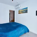 - Lividus 323 아파트