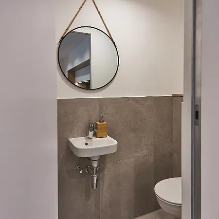 - Lividus 323 Lejlighed